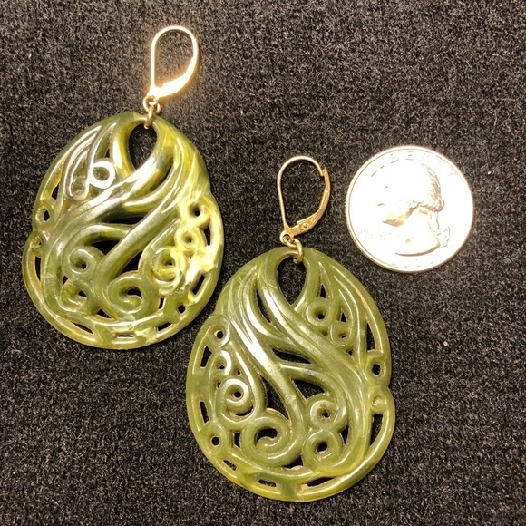 🇻🇳 Amazing Asian Jade looking earrings from a boutique in Saigon, Vietnam - Picture 4 of 7